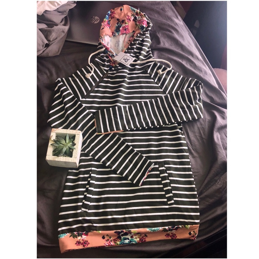 Mindy Maes Market doublehood